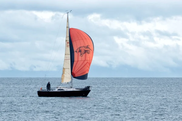 Victoria カナダ 2021年1月31日 ユニークな帆のデザインの帆ボート フアン フカのストレート ビクトリア州 Bcカナダ — ストック写真