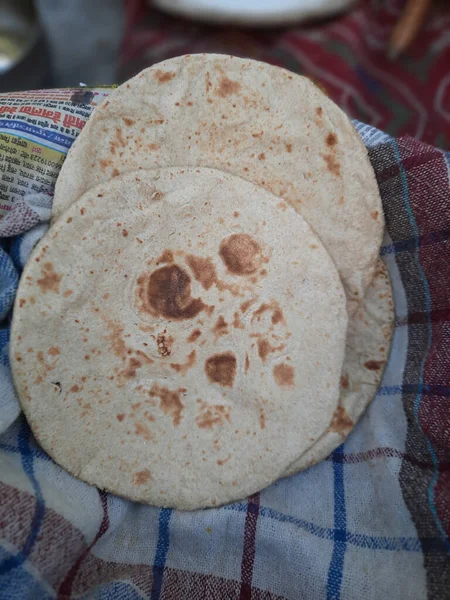 Uma Vista Superior Pães Finos Deliciosos Assados Hora Tecido — Fotografia de Stock