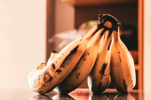 Closeup Shot Bananas Kitchen Tab — Stock Photo, Image
