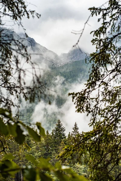 Hintersee Bavyera Yazın Bulutlu Havalarda — Stok fotoğraf