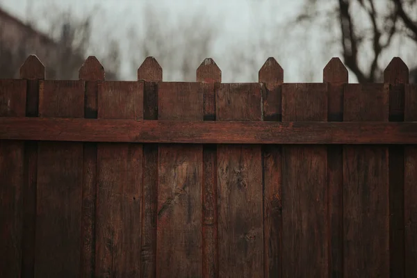 木製のフェンスの選択的なフォーカスショット 背景に最適です — ストック写真