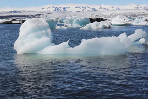 Ein Eisberg Jokulsarlon Dem Gletschersee Island lizenzfreie Stockfotos