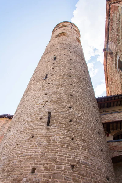 Uma Vista Baixo Ângulo Torre Feita Tijolos Citta Castello Umbria — Fotografia de Stock