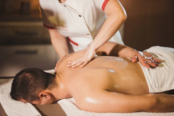 Closeup Shot Masseur Giving Massage Customer — Stock Photo, Image