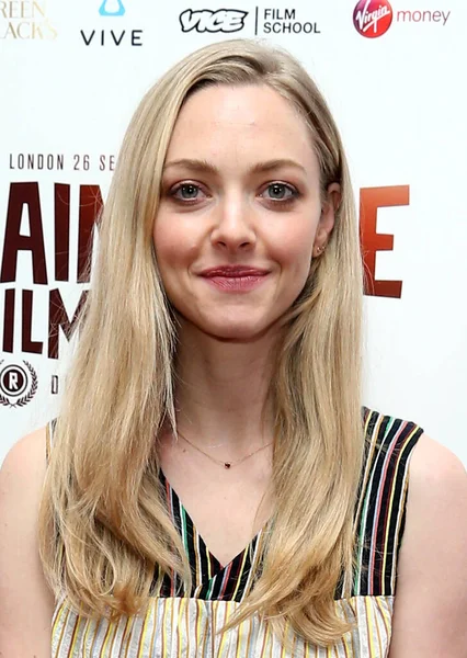 Londres Royaume Uni Oct 2018 Amanda Seyfried Assiste Première Mondiale — Photo