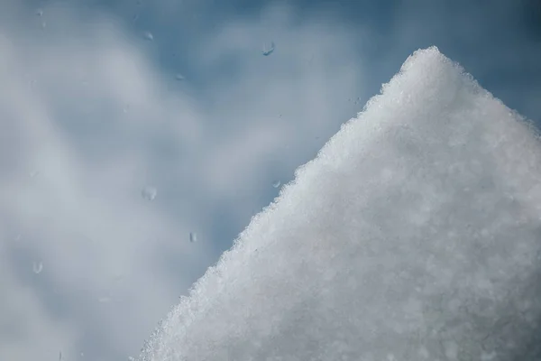 Een Glazen Oppervlak Gedeeltelijk Bedekt Met Sneeuw — Stockfoto