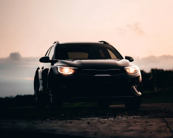 Uma Bela Foto Carro Preto Pôr Sol — Fotografia de Stock