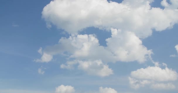Голубое Небо Фоне Облаков — стоковое видео