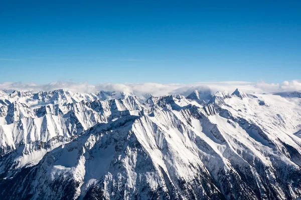 Una Hermosa Vista Los Picos Del Glaciar Hintertux Día Frío —  Fotos de Stock