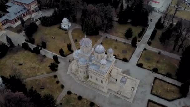 Αεροφωτογραφία Της Μονής Στουντένιτσα Στη Μπρεζόβα Της Σερβίας — Αρχείο Βίντεο