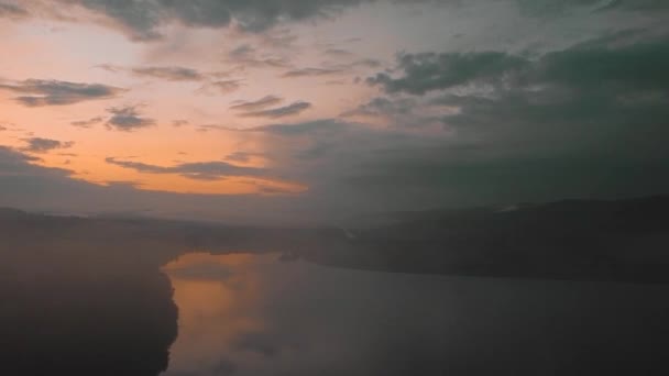 Magnifique Coucher Soleil Sur Lac — Video