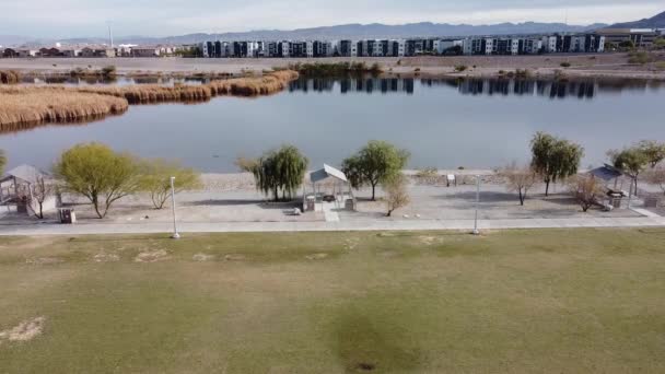 Hermosa Vista Del Lago Por Mañana — Vídeos de Stock