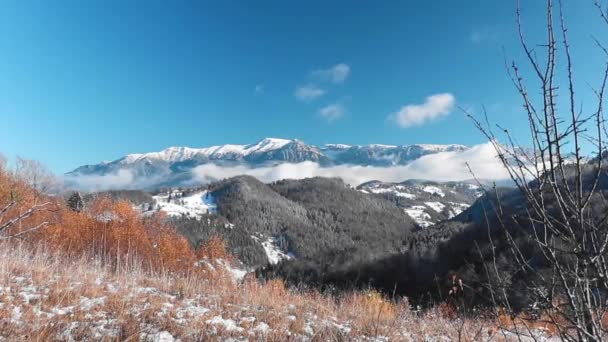 Karla Kaplı Dağlar Manzaralı Doğa Manzarası — Stok video