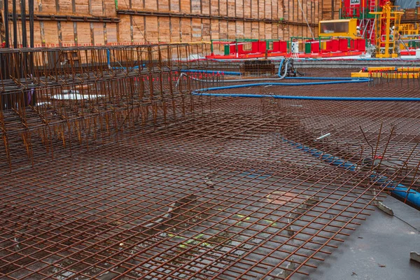 Yakın Plan Beton Takviye Çelik Beton Bir Tamirci Tarafından Yapılmış — Stok fotoğraf