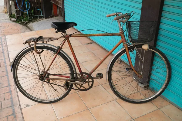 Vintage Bicicleta Pie Ciudad Vieja Chiang Mai —  Fotos de Stock