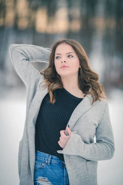 Portrait Young Female Wearing Jeans Black Shirt Paired Cardigan Field — стоковое фото