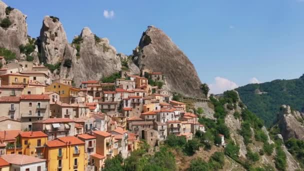 Άποψη Του Castelmezzano Ενός Τυπικού Χωριού Στην Περιοχή Basilicata Ιταλία — Αρχείο Βίντεο