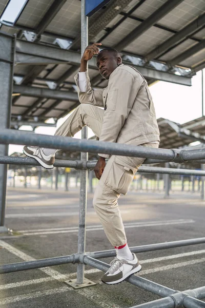 Vertical Shot Black Young Male Posing Outdoors — Stock Photo, Image