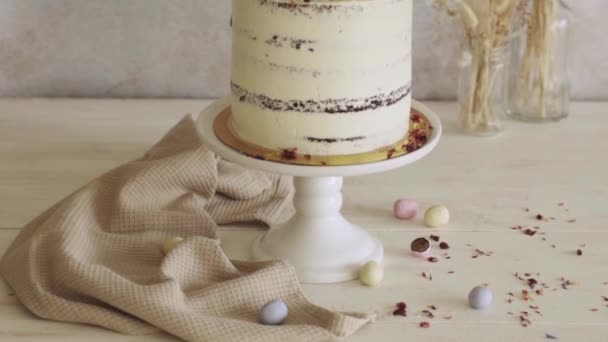 Gâteau Blanc Sur Une Table Délicieux Dessert Sucré — Video