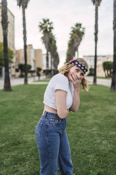 Young Pretty Caucasian Female Posing Park Usa Flag Headband Her — 스톡 사진