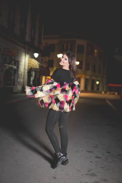 Vertical Shot Young Female Fashionable Jacket Posing Street Night — Fotografia de Stock