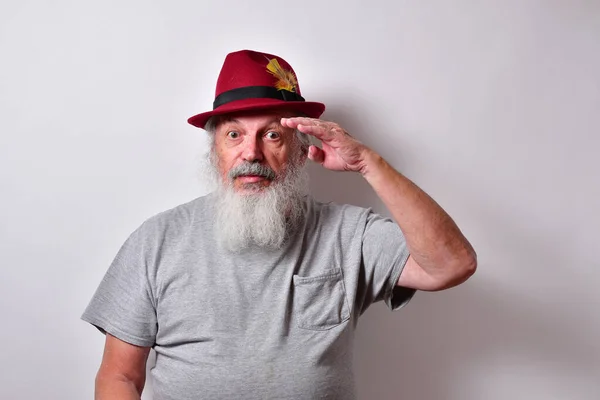 Old American Male Grey Shirt Red Fedora Hat Saluting — Stock fotografie