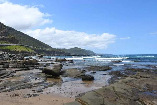 Eine Majestätisch Gewellte Meereslandschaft Und Felsige Küste Australien Bei Tag — Stockfoto