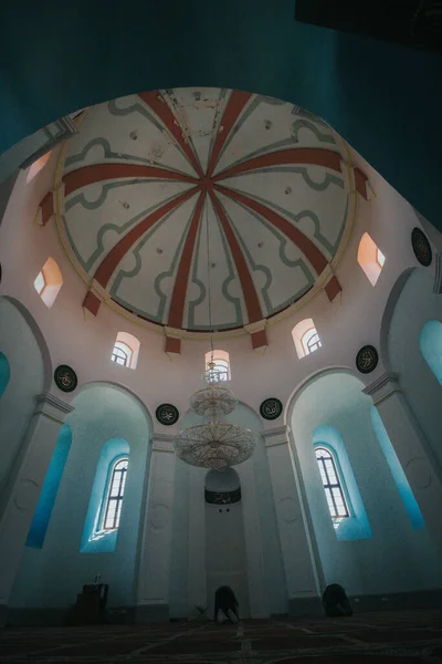 Вертикальний Знімок Молитовного Залу Мечеті — стокове фото
