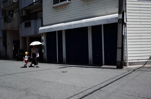 Tokio Japan September 2019 Mutter Spaziert Mit Tochter Einem Sonnigen — Stockfoto