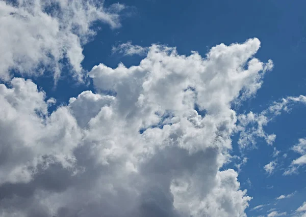 Langit Mendung Pada Siang Hari — Stok Foto