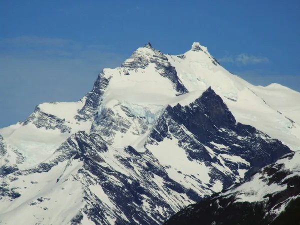 Indrukwekkende Piek Van Cerro Dos Picos Met Zijn Gletsjers Los — Stockfoto