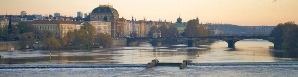 Prag Panorama Med Nationalteatern — Stockfoto