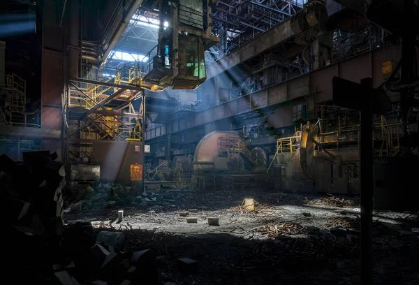 Una Fábrica Abandonada Desde Interior —  Fotos de Stock