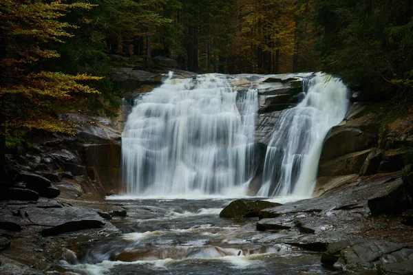 Podzimní Pohled Řeku Mumlavu Vodopády Harrachova — Stock fotografie