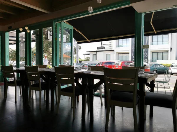 Auckland Nueva Zelanda Marzo 2021 Vista Interior Cafetería Con Ventanas —  Fotos de Stock