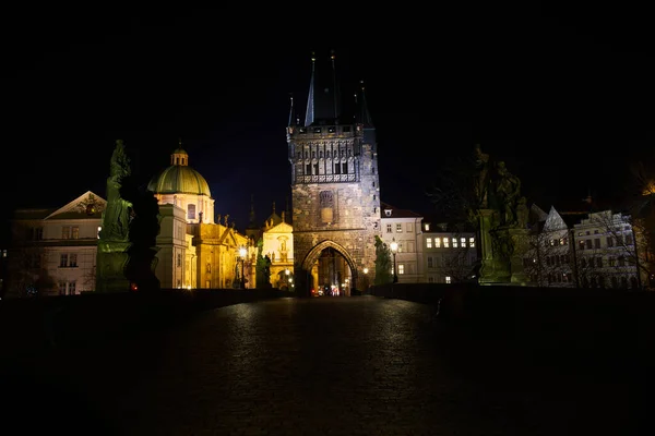 Prague República Checa Novembro 2020 Ponte Carlos Castelo Praga Noite — Fotografia de Stock