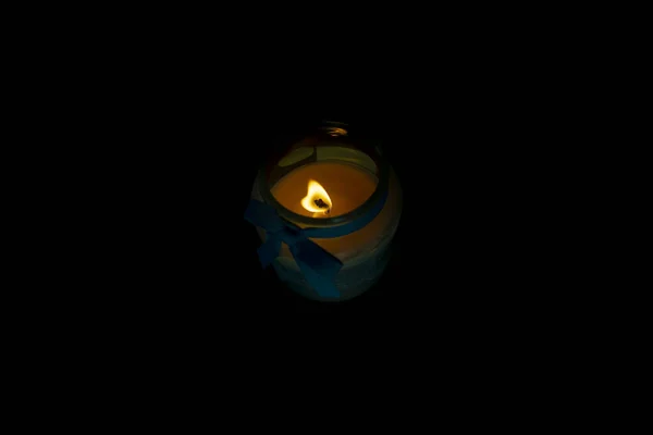 Decorative Candle Blue Ribbon Darkness — Stock Photo, Image