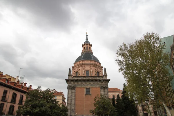 Tiro Ângulo Baixo Museu San Isidro Dia Sombrio Espanha — Fotografia de Stock