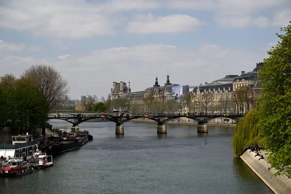 Parigi Francia Apr 2021 Ponte Sullo Sfondo — Foto Stock