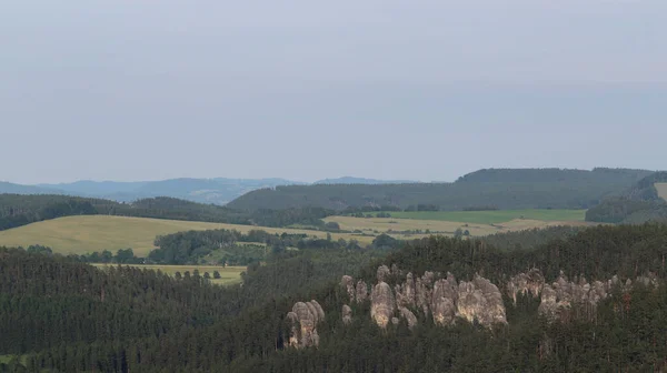 Schöne Aussicht Auf Den Großen Überfluteten Steinbruch Mit Türkisfarbenem Wasser — Stockfoto