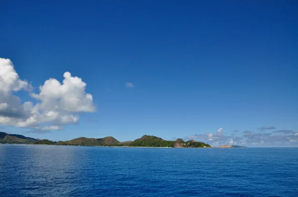 Pohled Tropický Ostrov Marianne Seychelách Pod Modrou Oblohou — Stock fotografie