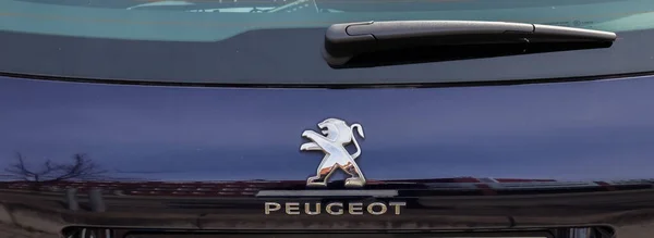 Kiel Deutschland April 2021 Nahaufnahme Des Peugeot Logos Auf Einer — Stockfoto