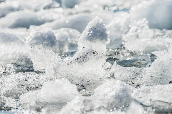 Primer Plano Icebergs Flotando Laguna Glaciar Jokulsarlon Islandia —  Fotos de Stock