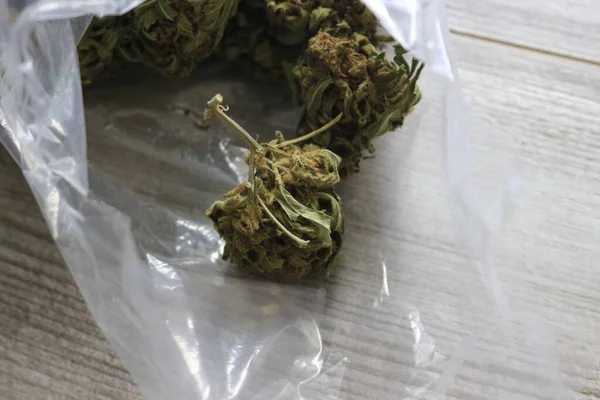 Egy Közelkép Kannabiszról Zsebében — Stock Fotó