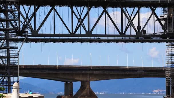 Brücke Über Den Fluss Der Stadt Bilbao — Stockvideo