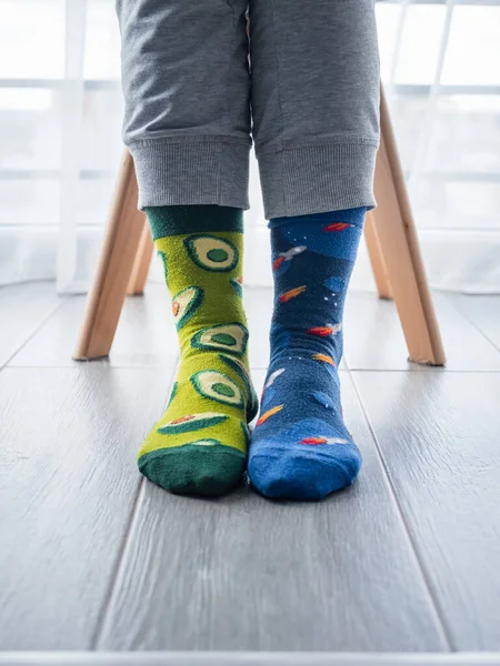 Vertical Shot Two Different Artistic Socks Feet Avocados Left Blue — Stock Photo, Image