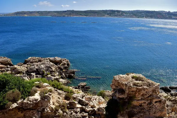 Mellieha Malta Σεπτέμβριος 2015 Βράχοι Και Ρήγματα Κατά Μήκος Του — Φωτογραφία Αρχείου
