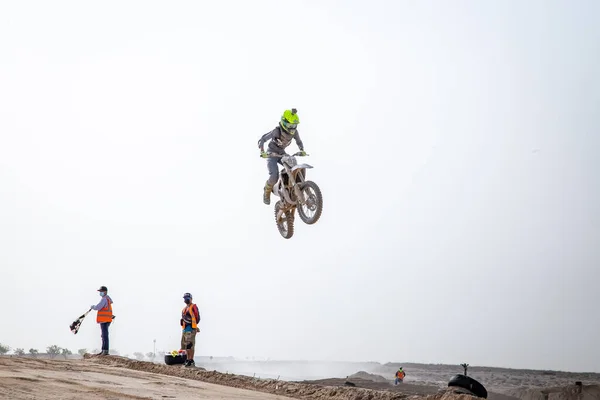 Duba Emirados Arab Unidos Mar 2021 Motocicleta Motocross Pista Arenosa — Fotografia de Stock