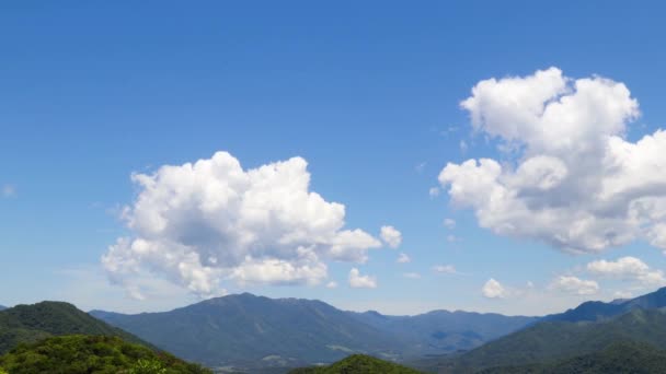 Bela Paisagem Com Montanhas Céu Azul — Vídeo de Stock