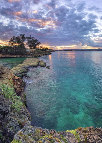 Una Vista Panorámica Paisaje Marino Sobre Fondo Nublado — Foto de Stock